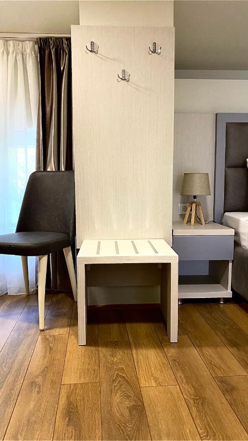 Hotel Olimpija Plus Herceg Novi Zewnętrze zdjęcie