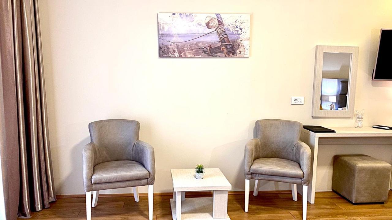 Hotel Olimpija Plus Herceg Novi Zewnętrze zdjęcie