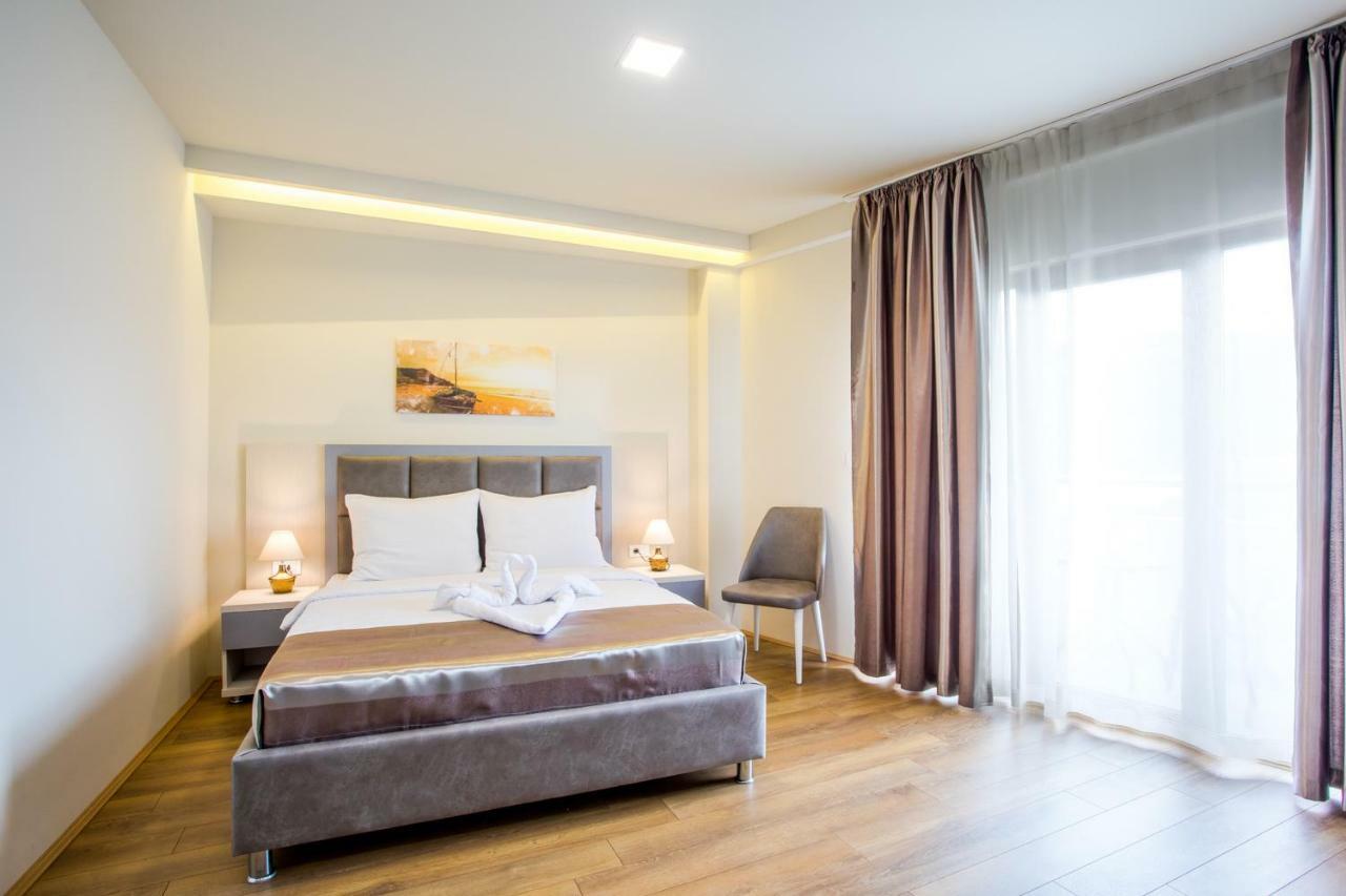 Hotel Olimpija Plus Herceg Novi Zewnętrze zdjęcie