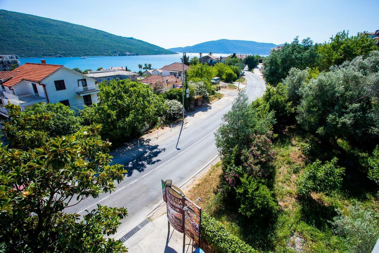 Hotel Olimpija Plus Herceg Novi Zewnętrze zdjęcie